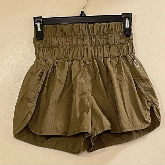 FP‎ MOVEMENT by FREE PEOPLE The Way Home Shorts in Army - Picture 6 of 12